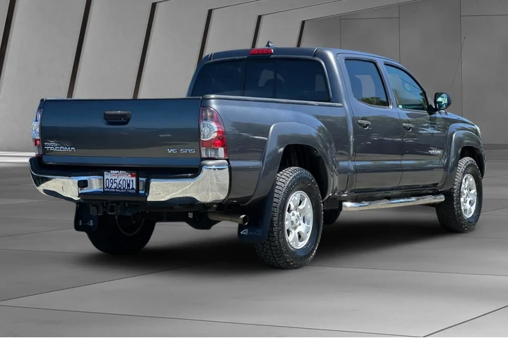 $29900 : Toyota Tacoma 2015 4x4 V6 4d image 4