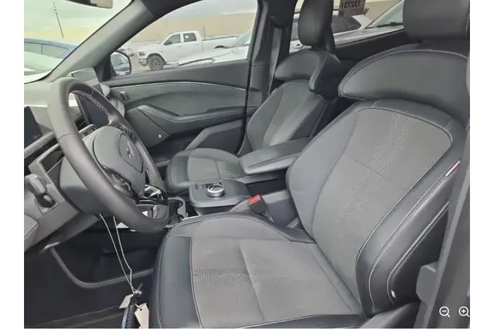 $35950 : Ford Mustang Mach-E 2023 AWD image 6