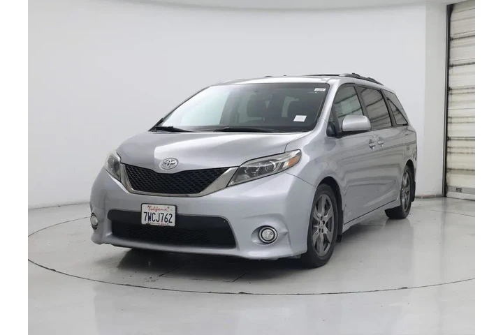$20998 : Toyota Sienna 2017 SE 8-Pass image 4