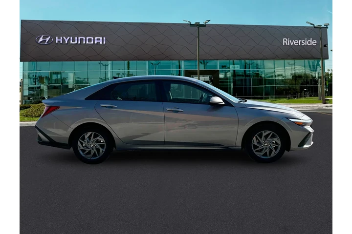 $18991 : Hyundai ELANTRA 2024 SEL 4dr image 9