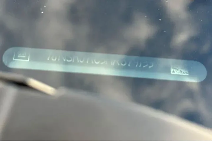 $17995 : Chevrolet Suburban 2017 4x4 image 7