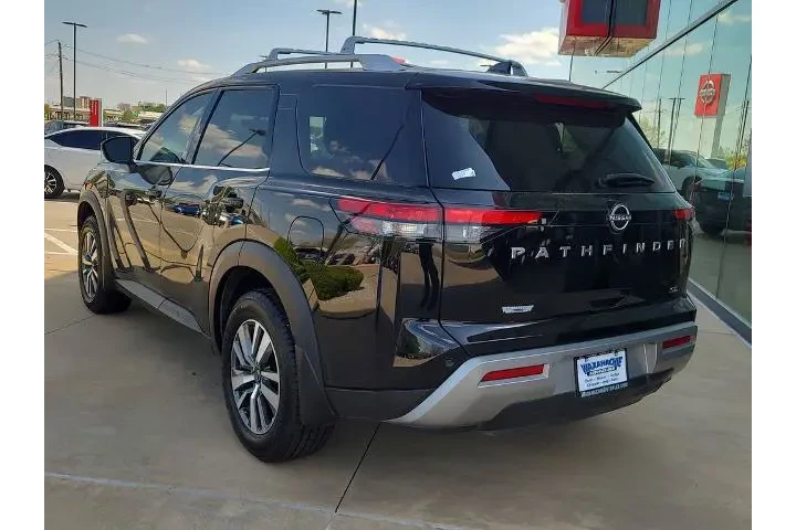 $35999 : Nissan Pathfinder 2024 SL 4d image 4