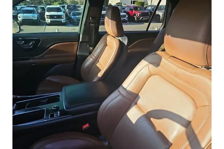$39895 : Lincoln Aviator 2023 Reserve image 4