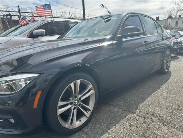 $10999 : Used 2016 3 Series 4dr Sdn 32 image 2