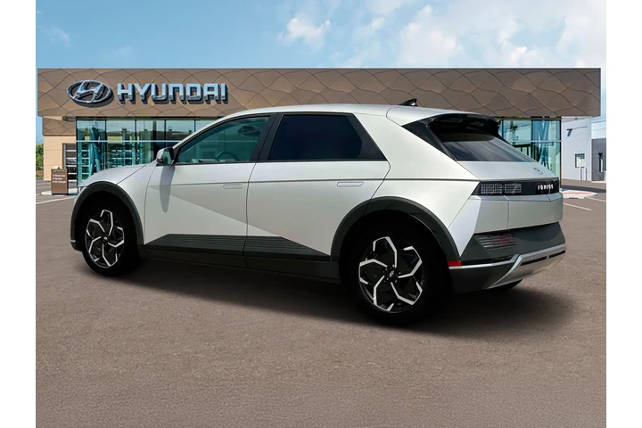 $25610 : Hyundai IONIQ 5 2024 SEL 4dr image 4