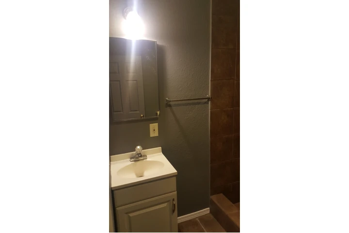 $1300 : Estudio image 5