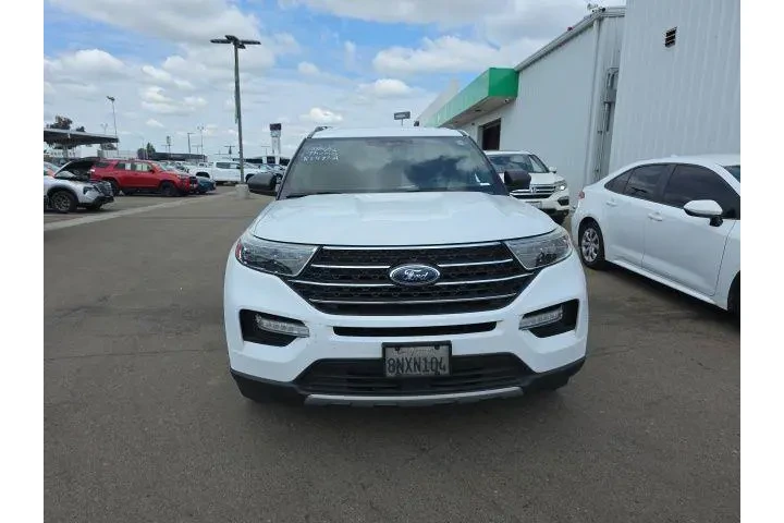 $17900 : Ford Explorer 2020 AWD XLT 4 image 1