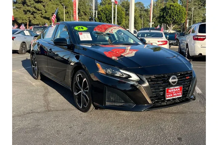 $21998 : Nissan Altima 2024 2.5 SR 4d image 8