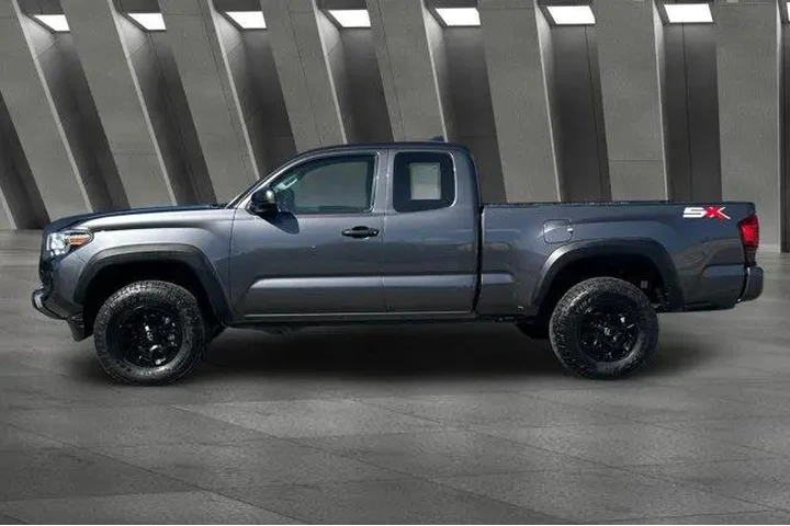 $33500 : Toyota Tacoma 2022 4x4 TRD O image 10
