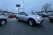 2015 RAV4 en Binghamton