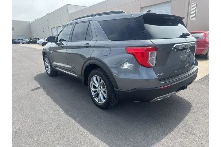 $28000 : Ford Explorer 2023 AWD XLT 4 image 5