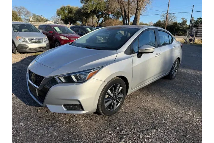 $9995 : 2021 Versa image 2