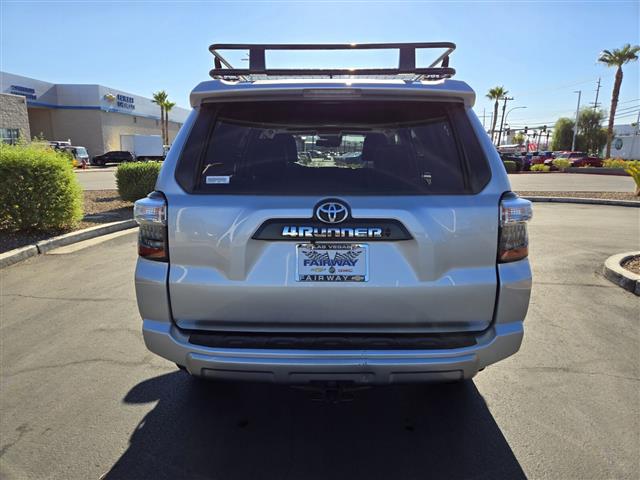 $39528 : Pre-Owned 2021 4Runner TRD Of image 5