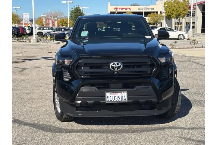 $36450 : Toyota Tacoma 2025 4x2 SR 4d image 2
