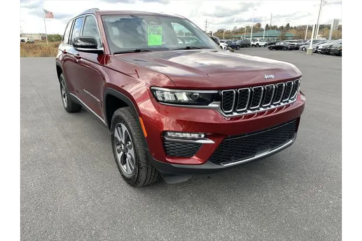 $25235 : Jeep Grand Cherokee 2022 4x4 image 2