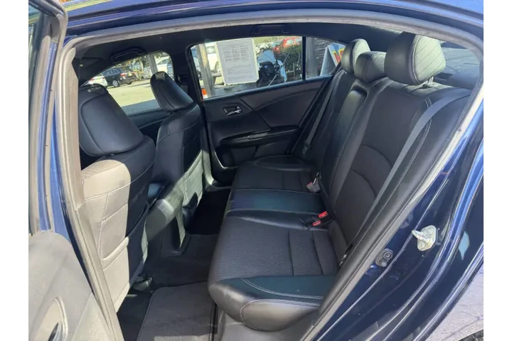 2016 Accord Sport image 10