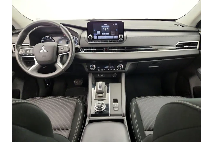 $26998 : Mitsubishi Outlander 2023 AW image 9