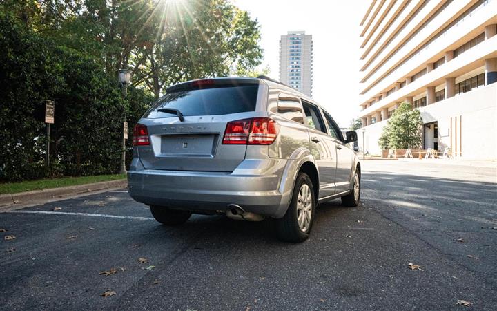 $12000 : 2017 DODGE JOURNEY image 4