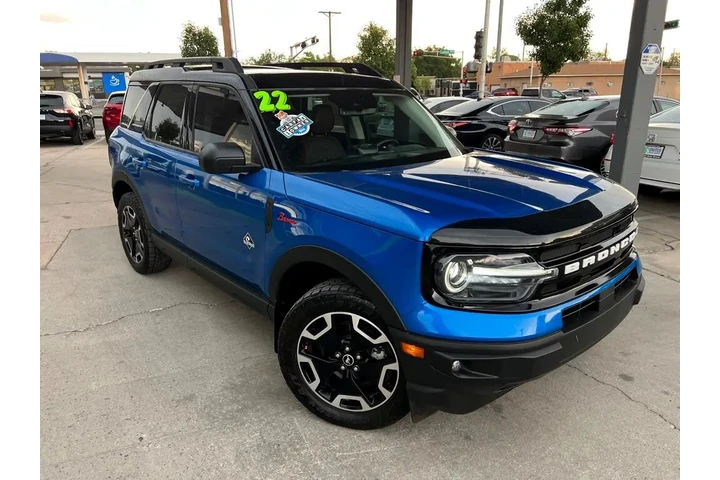 2022 Bronco Sport Outer Banks image 3