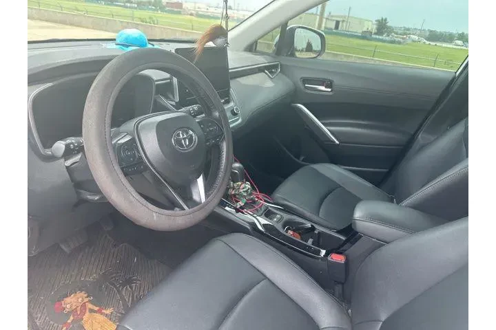 $28250 : Toyota Corolla Cross 2024 XL image 10