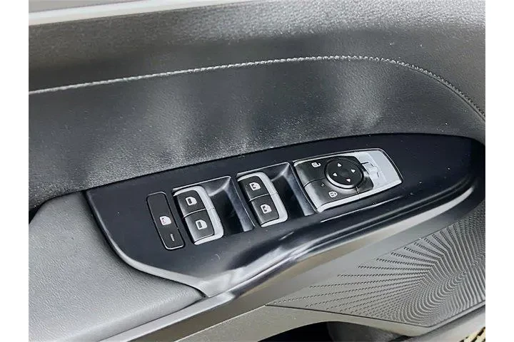 $24988 : Kia K5 2023 GT-Line 4dr Seda image 9