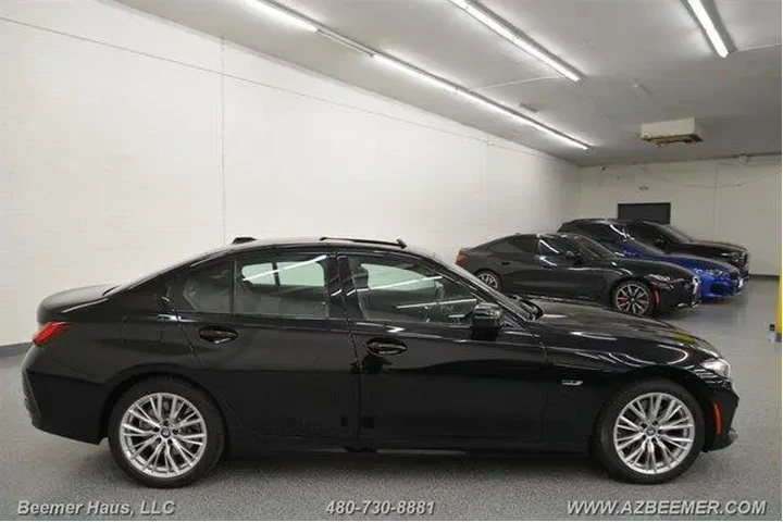 $29998 : BMW 3 Series 2023 330e 4dr S image 8