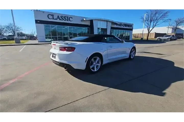 $23987 : Chevrolet Camaro 2023 LT 2dr image 8