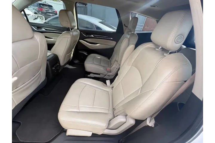 $12400 : 2018 Enclave Essence image 8