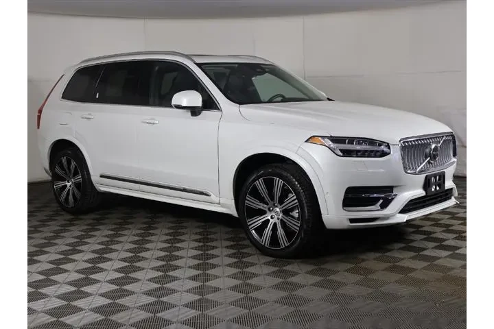 $39693 : Volvo XC90 Recharge 2024 eAW image 2