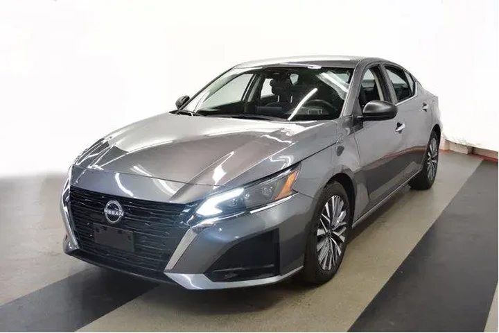 $19994 : Nissan Altima 2025 2.5 SV 4d image 4