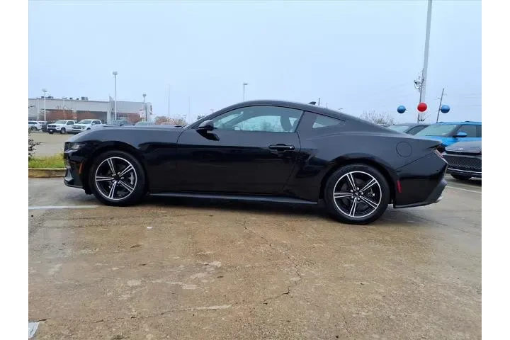 $28988 : Ford Mustang 2024 EcoBoost 2 image 2