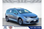 Chrysler Pacifica Hybrid 201 en Sacramento