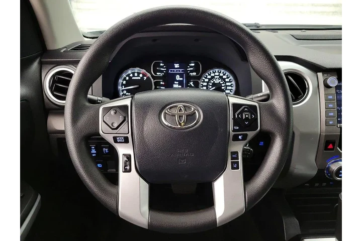 $31998 : Toyota Tundra 2020 4x2 SR5 4 image 10