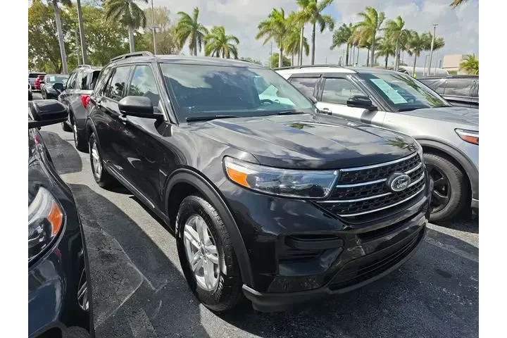 $21990 : Ford Explorer 2022 XLT 4dr S image 2