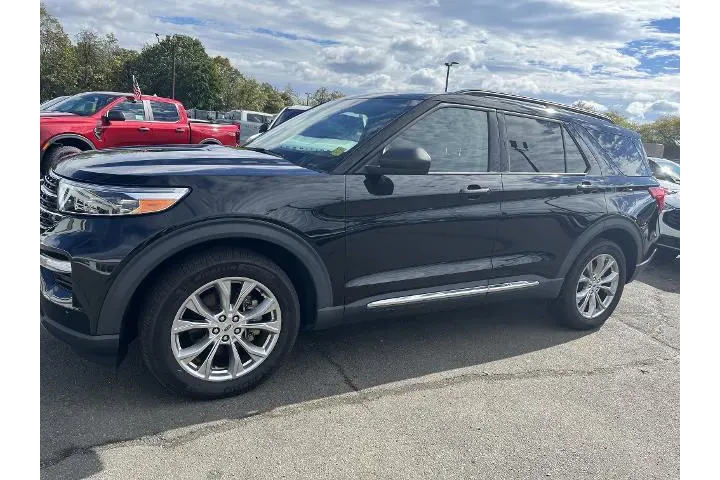 $29988 : Ford Explorer 2021 AWD XLT 4 image 1