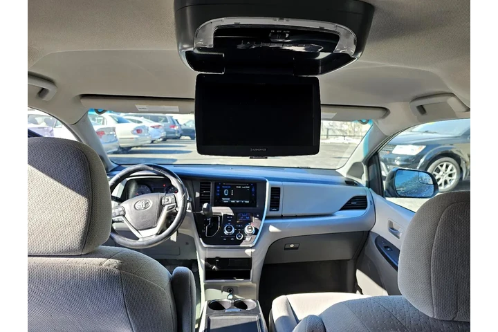 $10900 : 2015 Sienna LE FWD 8-Passenge image 8