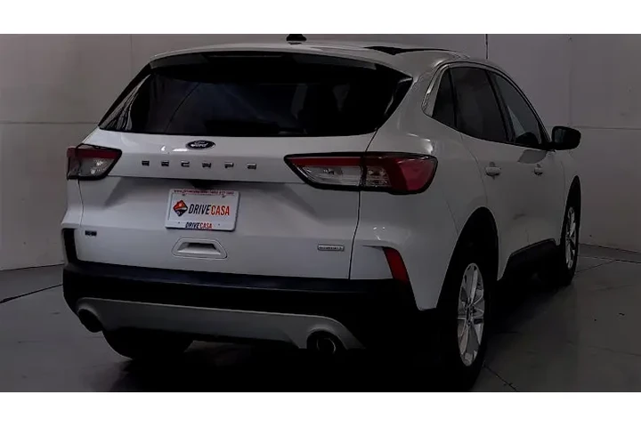 2015 Escape SE 4WD image 7