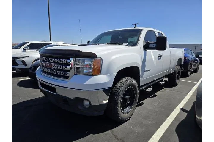 $18991 : GMC Sierra 2500HD 2012 4x4 S image 2