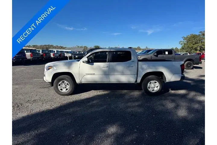 $30585 : Toyota Tacoma 2023 4x2 SR5 4 image 2