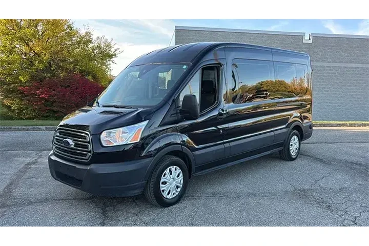 $24908 : Ford Transit 2019 350 XL 3dr image 2