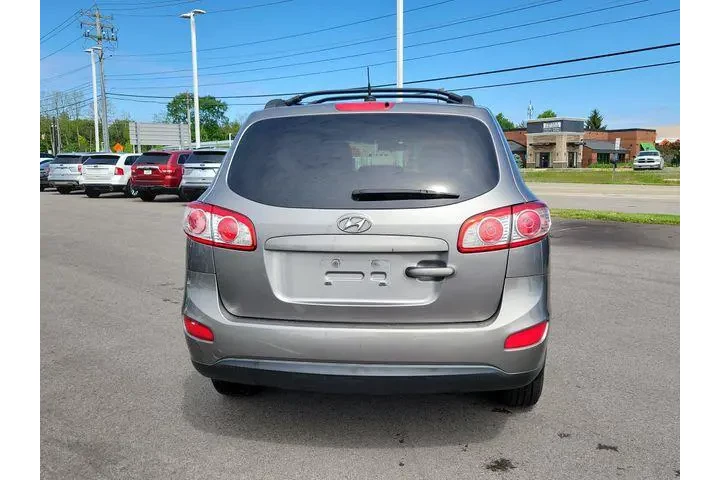 $7983 : Hyundai SANTA FE 2011 AWD GL image 4