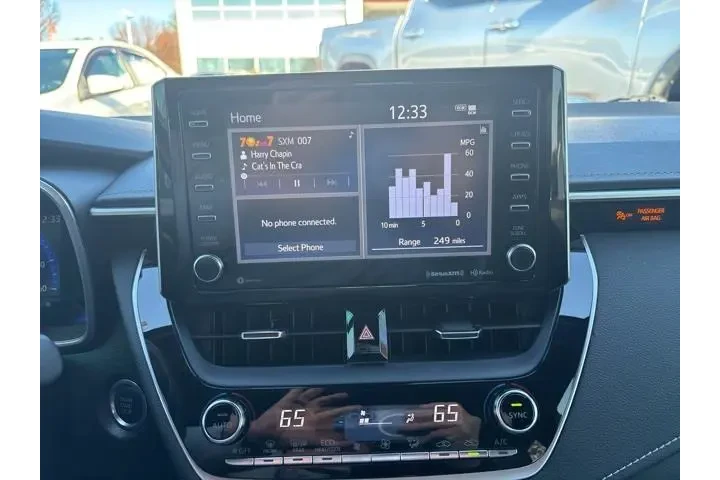 $22939 : Toyota Corolla Hatchback 202 image 10