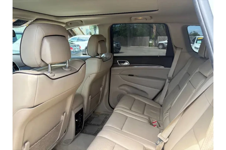 $11950 : 2014 Grand Cherokee Overland image 8