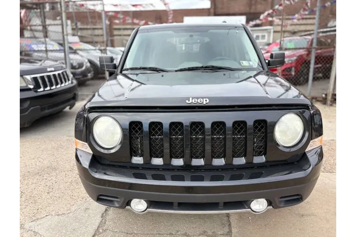 $9995 : 2013 Patriot Latitude image 3