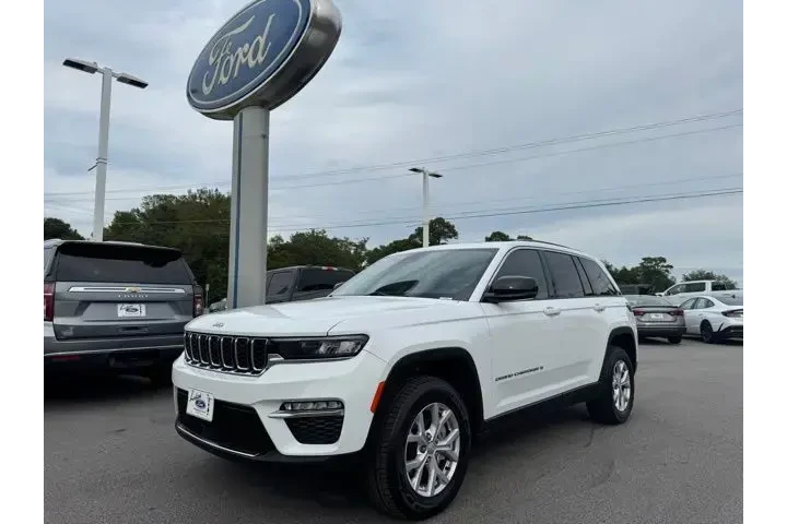 $27859 : Jeep Grand Cherokee 2022 4x4 image 1