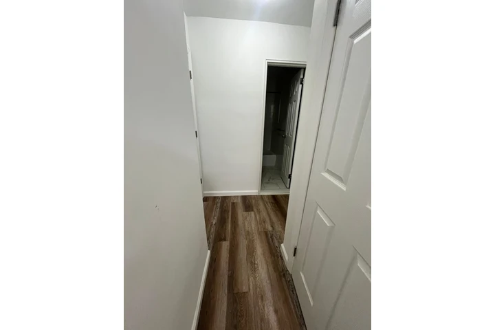 $2800 : 1HABITACION/1BAÑO EN SANDFORD image 2