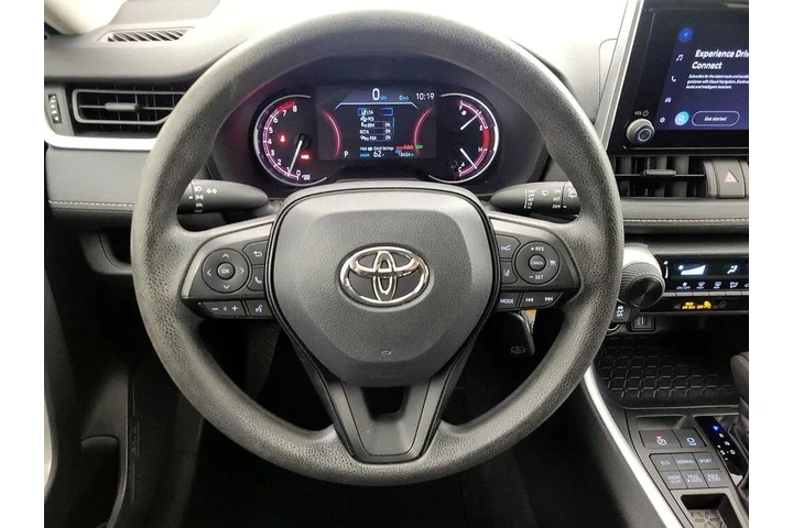$29998 : Toyota RAV4 2023 AWD LE 4dr image 10