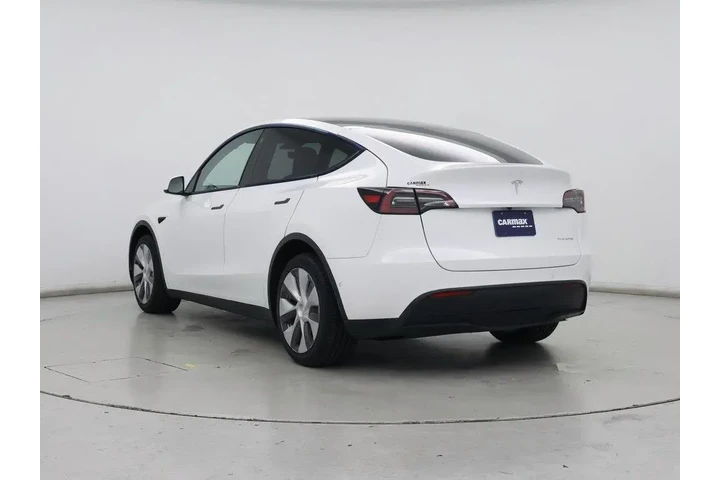 $26998 : Tesla Model Y 2021 AWD Long image 2