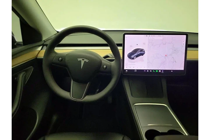 $33998 : Tesla Model Y 2024 Long Rang image 10