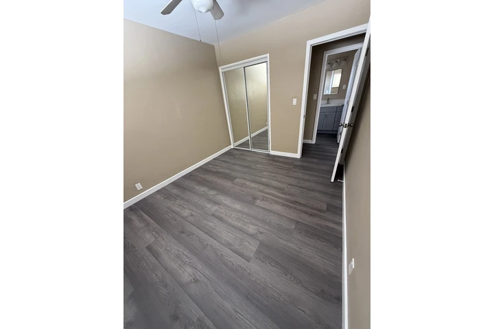 $1650 : Compton -Apt 1Rec / 1 Ban image 2